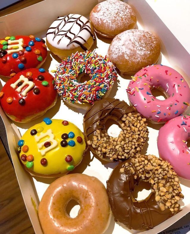 La imagen tiene un atributo ALT vacío; su nombre de archivo es donuts.jpg